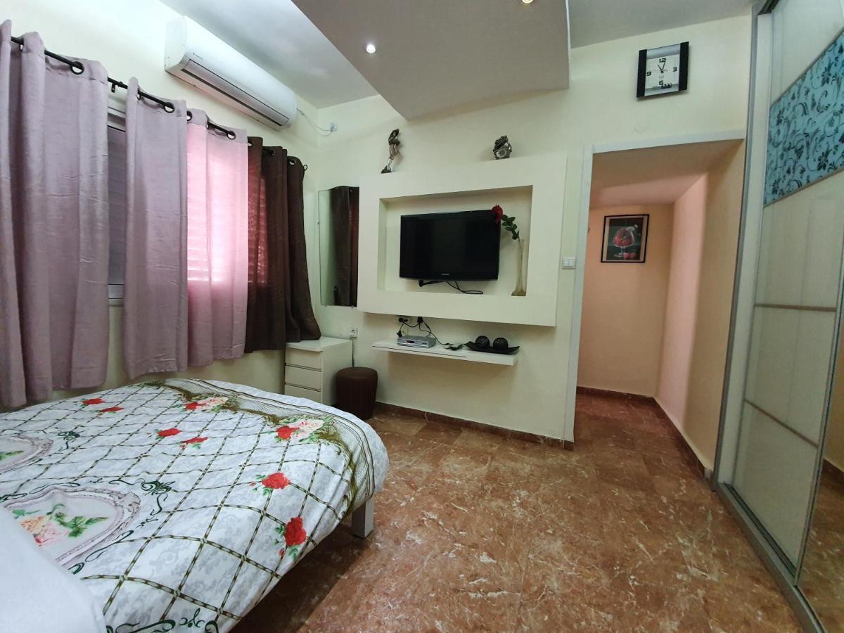 Ezore Yam Apartmens - Elmali'Akh St. 4 Bat Yam Exterior photo